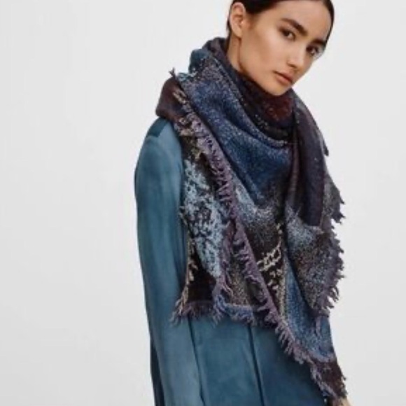 Wilfred Accessories - Aritzia Wilfred Blanket Wool Scarf Shawl Mosaic Shawl Wrap Boho Cozy Warm
